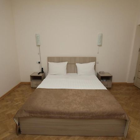 Alba Hotel Γιερεβάν Εξωτερικό φωτογραφία