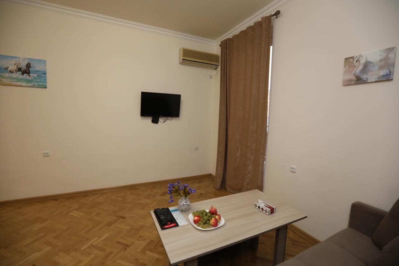 Alba Hotel Γιερεβάν Εξωτερικό φωτογραφία