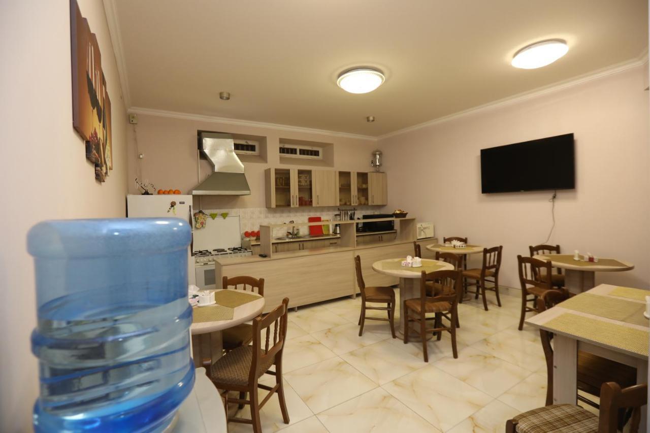 Alba Hotel Γιερεβάν Εξωτερικό φωτογραφία