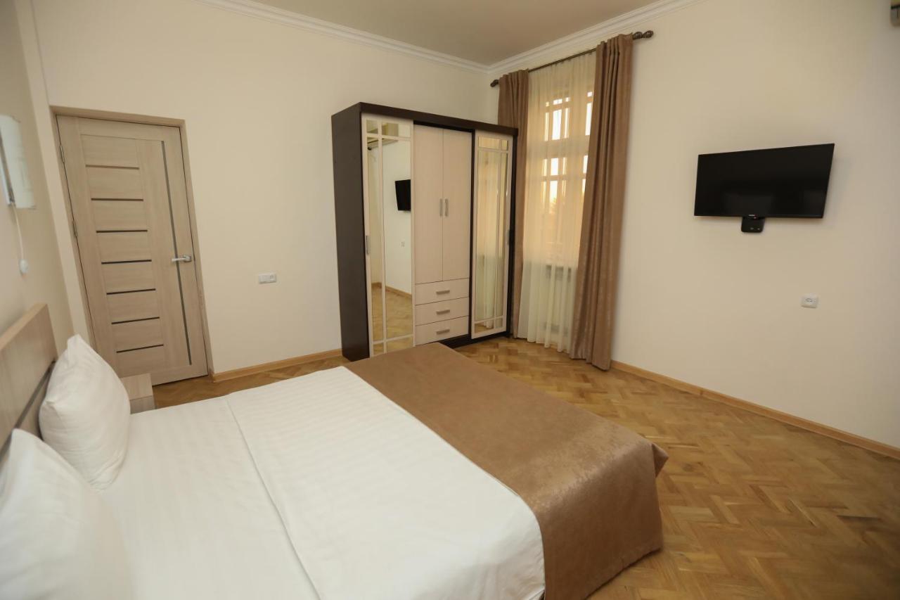 Alba Hotel Γιερεβάν Εξωτερικό φωτογραφία